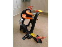 hot wheels cliff race